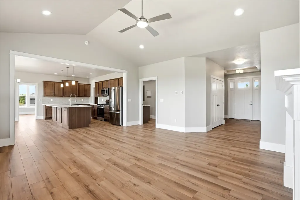211 Blood Lane Hamilton MT 59840