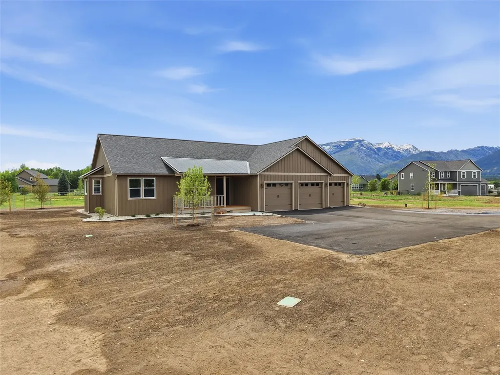 211 Blood Lane Hamilton MT 59840