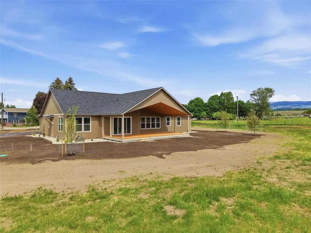 211 Blood Lane Hamilton MT 59840