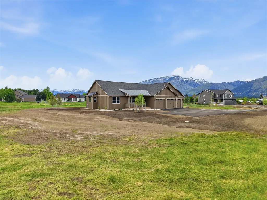 211 Blood Lane Hamilton MT 59840
