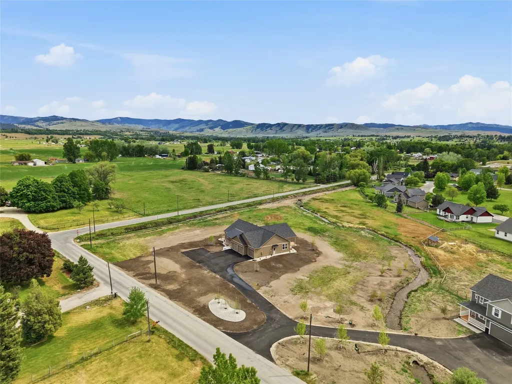 211 Blood Lane Hamilton MT 59840