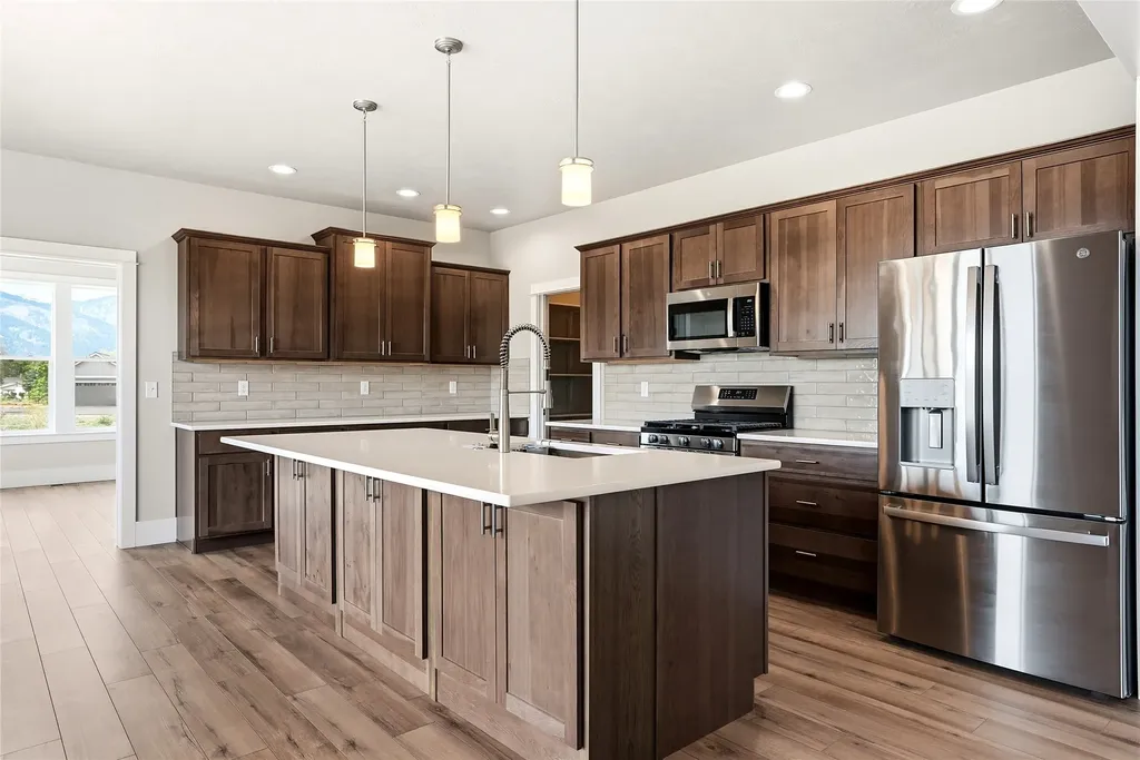 211 Blood Lane Hamilton MT 59840