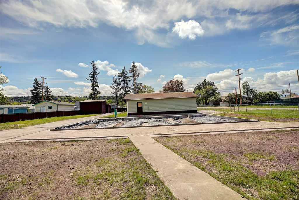 602 6th Avenue E Polson MT 59860