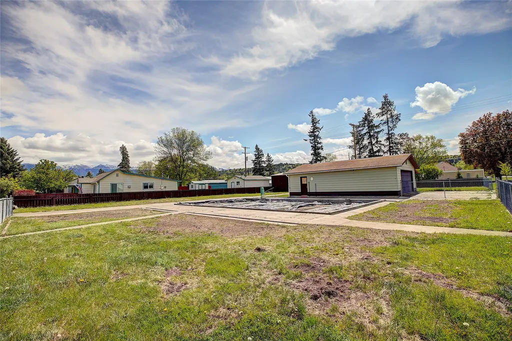 602 6th Avenue E Polson MT 59860