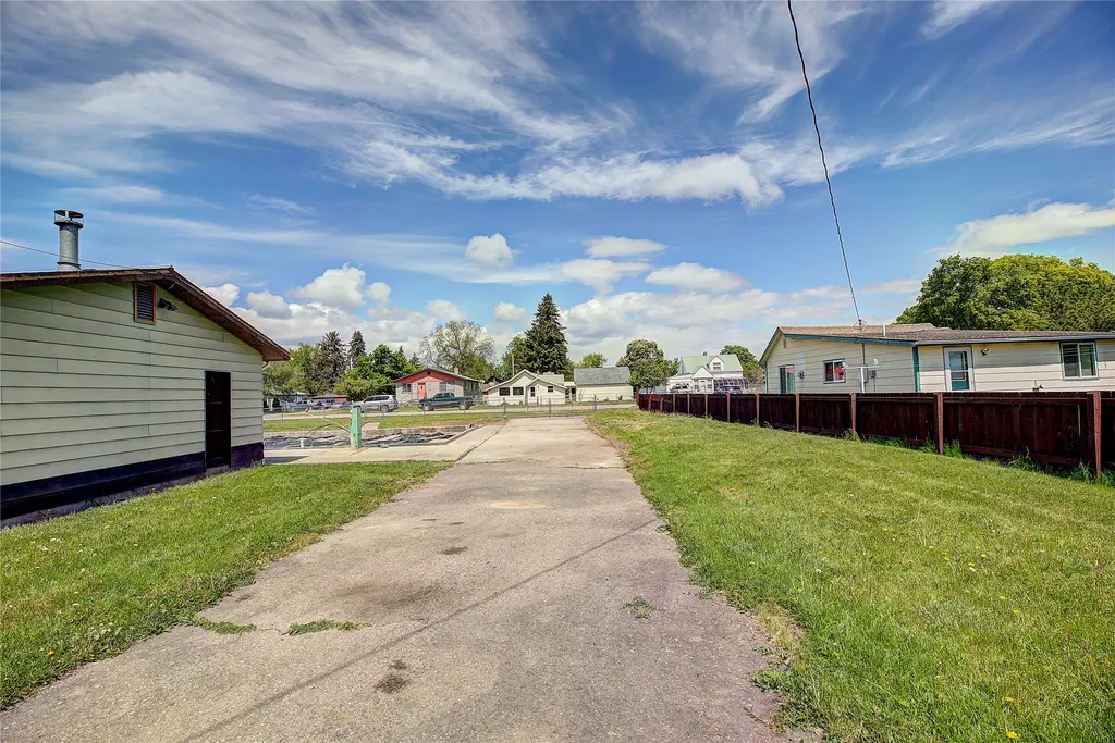 602 6th Avenue E Polson MT 59860