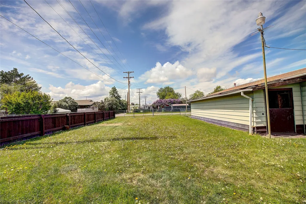 602 6th Avenue E Polson MT 59860