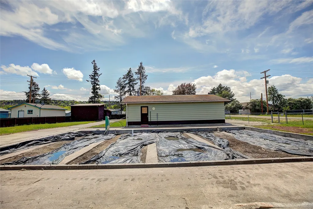 602 6th Avenue E Polson MT 59860