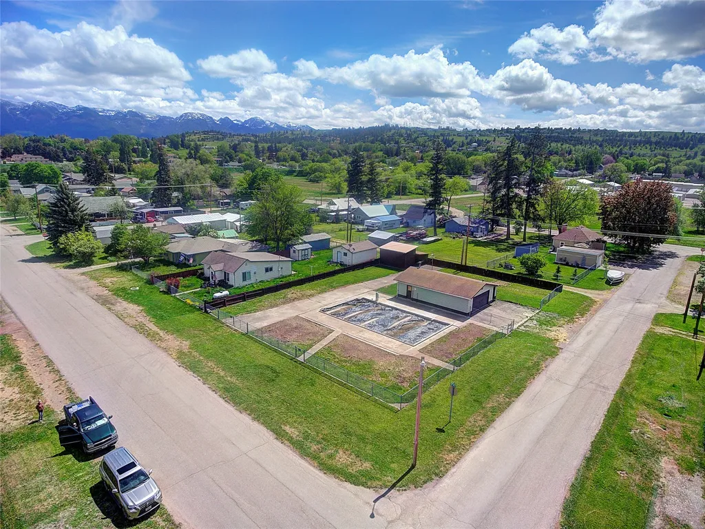 602 6th Avenue E Polson MT 59860