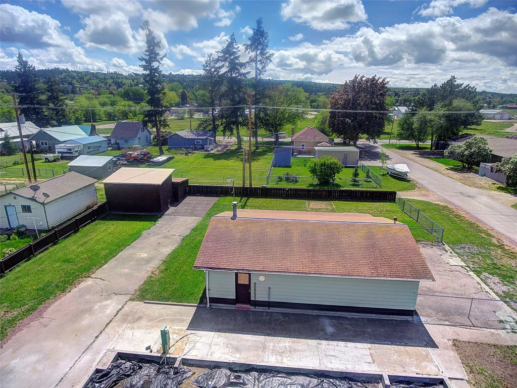 602 6th Avenue E Polson MT 59860