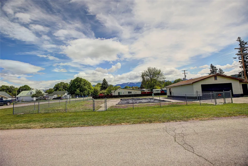 602 6th Avenue E Polson MT 59860