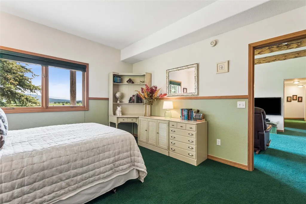 855 Twin Bridges Road Whitefish MT 59937