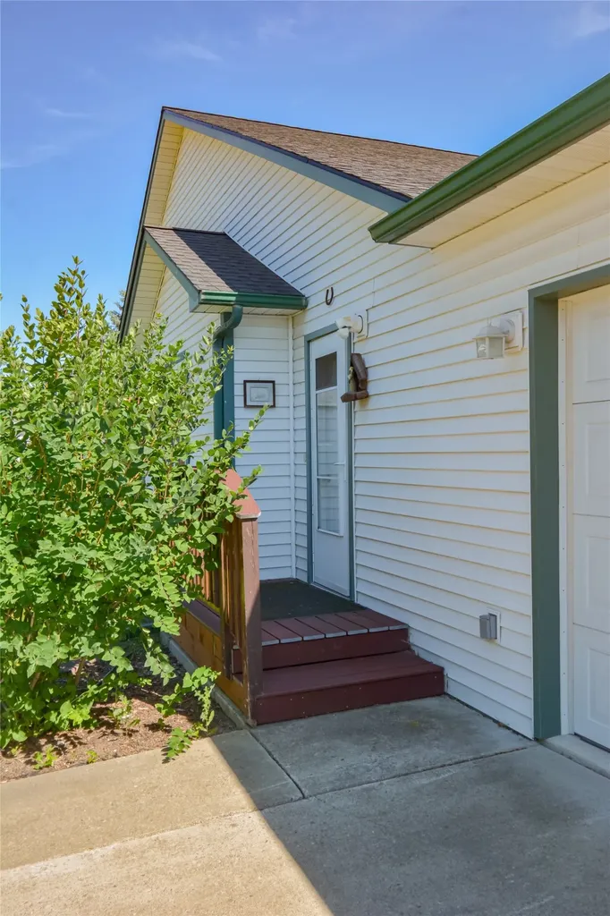 30 Honeysuckle Lane Kalispell MT 59901