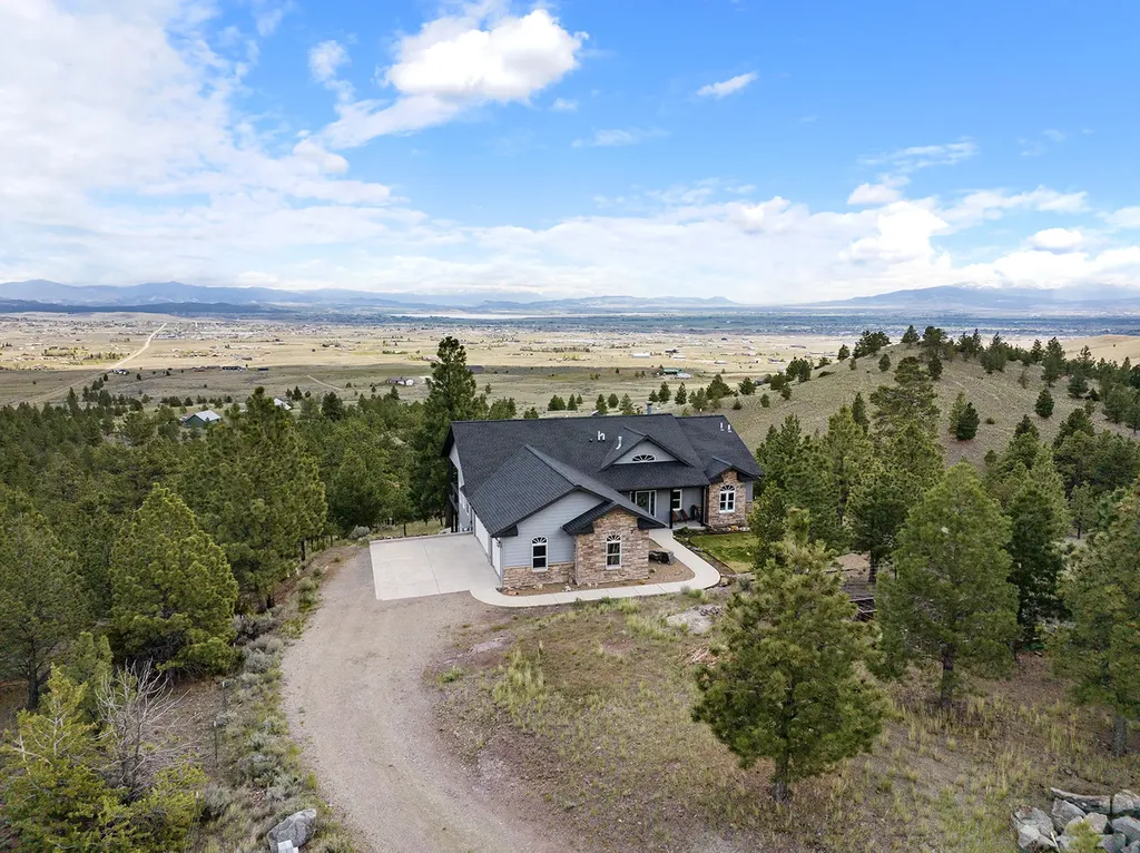 8235 Evergreen Drive Helena MT 59602