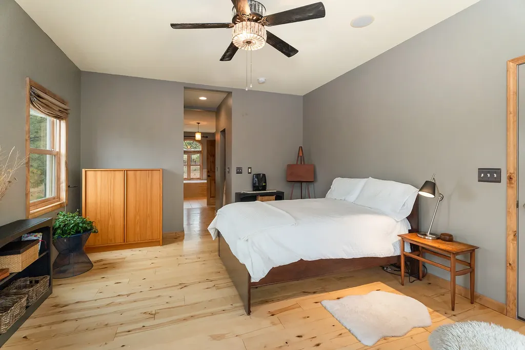 8235 Evergreen Drive Helena MT 59602