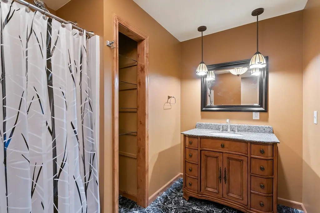 8235 Evergreen Drive Helena MT 59602