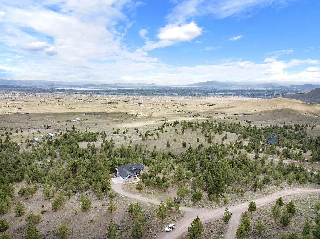 8235 Evergreen Drive Helena MT 59602