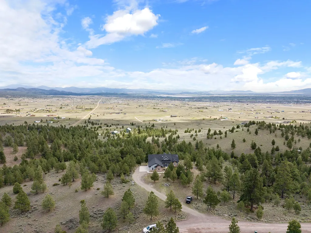 8235 Evergreen Drive Helena MT 59602