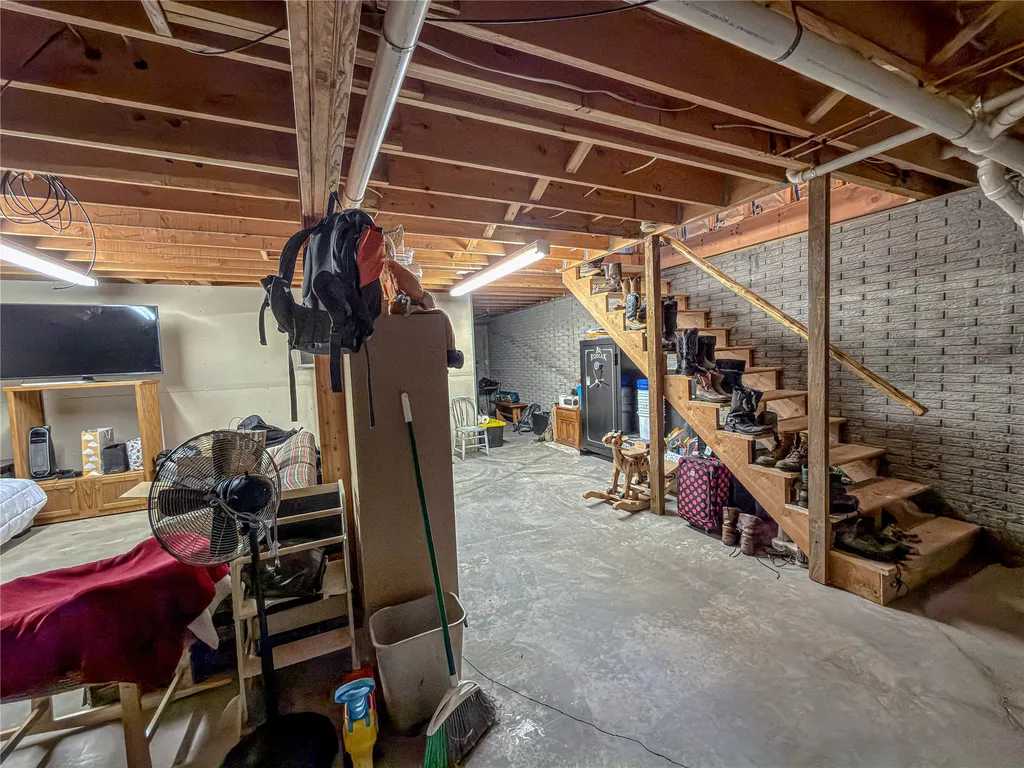1320 Coon Hollow Road Kila MT 59920