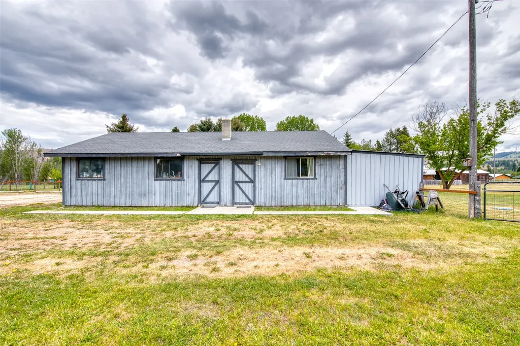 61 Walkers Trail Darby MT 59829