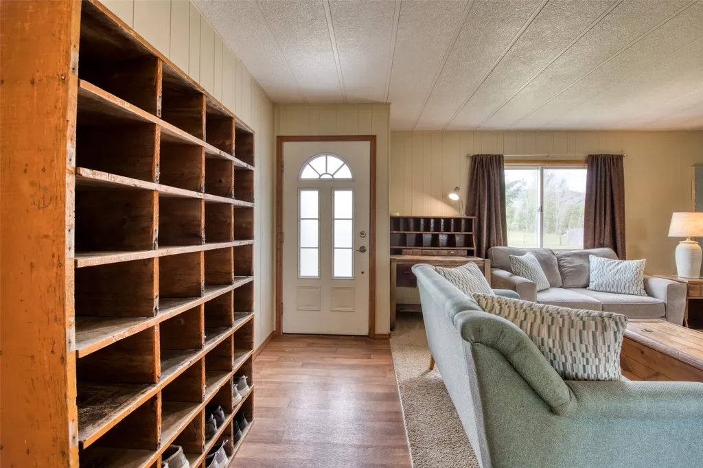 61 Walkers Trail Darby MT 59829