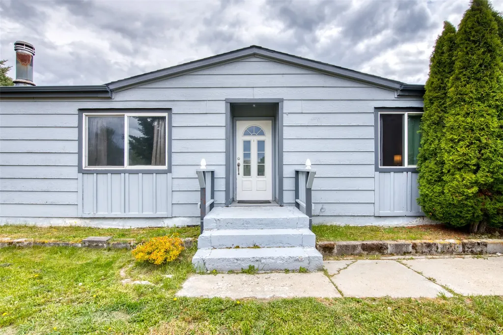 61 Walkers Trail Darby MT 59829