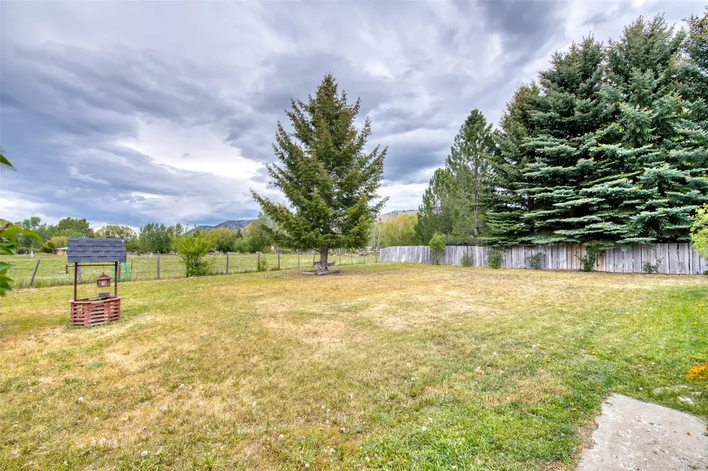 61 Walkers Trail Darby MT 59829