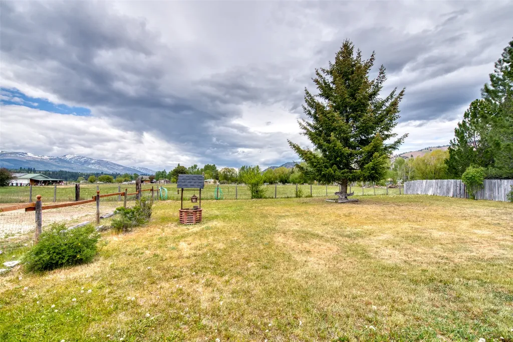 61 Walkers Trail Darby MT 59829