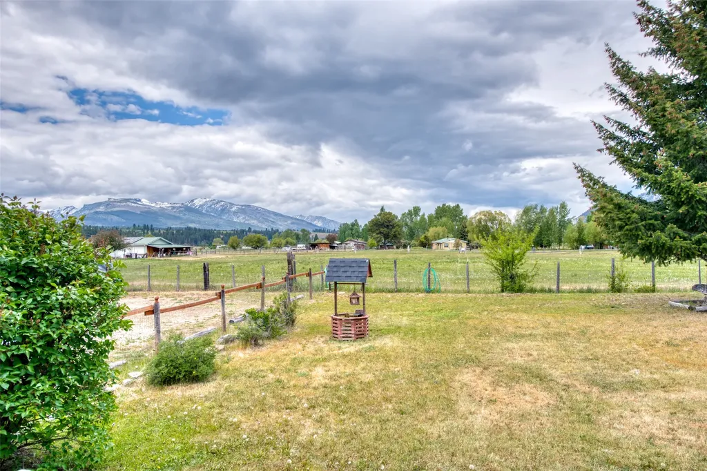 61 Walkers Trail Darby MT 59829
