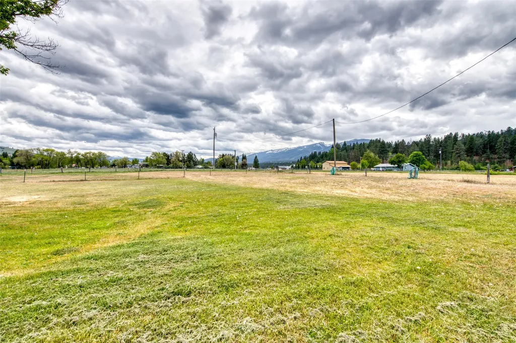 61 Walkers Trail Darby MT 59829