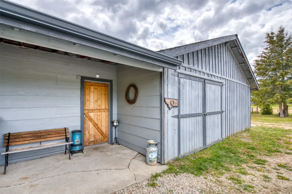 61 Walkers Trail Darby MT 59829