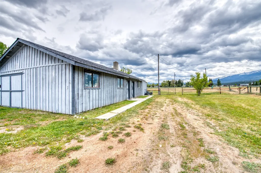 61 Walkers Trail Darby MT 59829