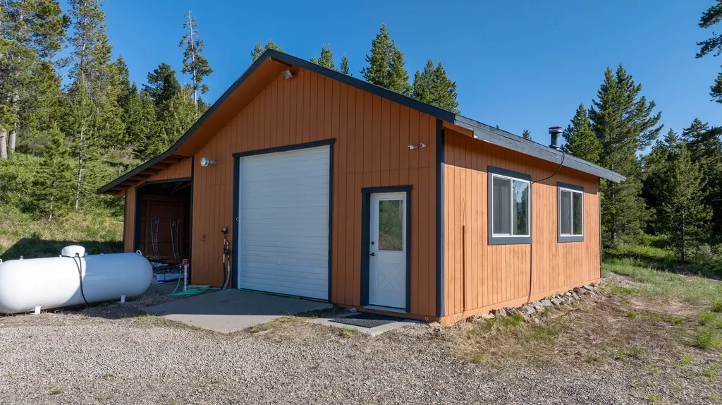 185 Peak Road Bozeman MT 59715