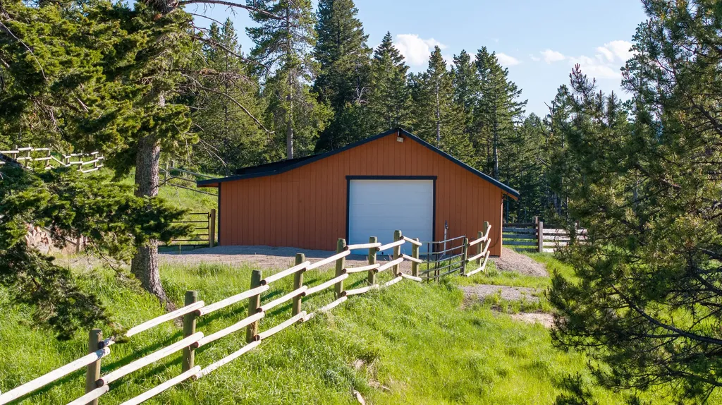 185 Peak Road Bozeman MT 59715