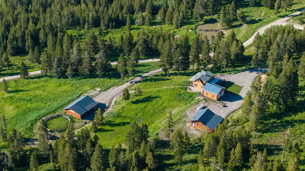185 Peak Road Bozeman MT 59715