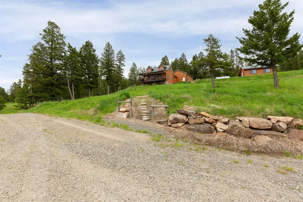 185 Peak Road Bozeman MT 59715