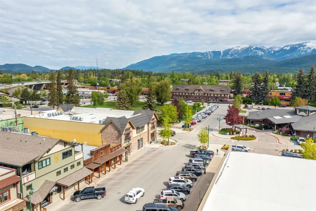 12 Spokane Avenue Whitefish MT 59937