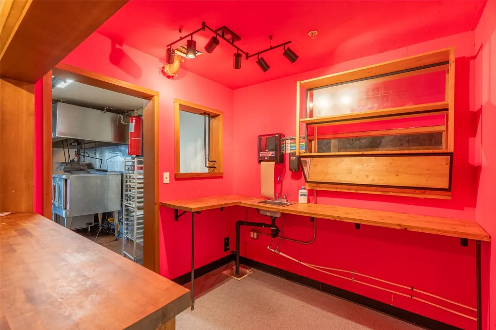 12 Spokane Avenue Whitefish MT 59937