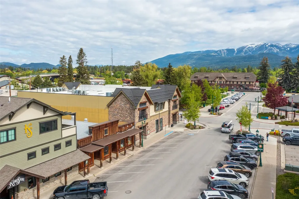12 Spokane Avenue Whitefish MT 59937