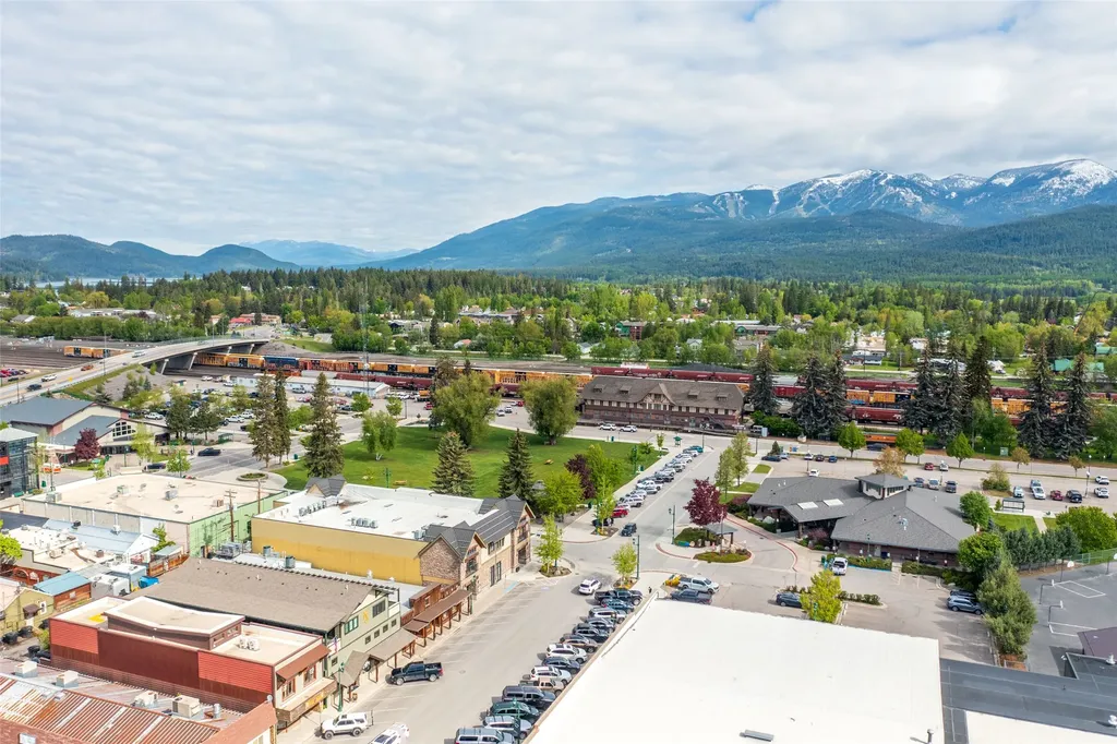 12 Spokane Avenue Whitefish MT 59937