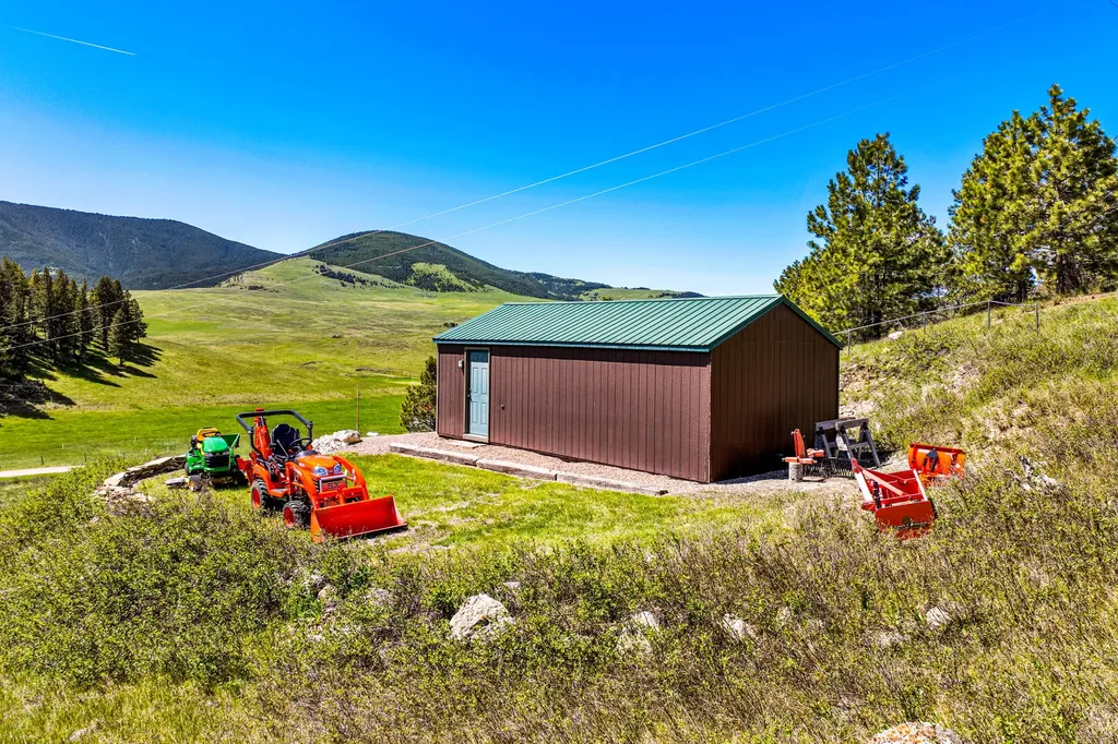 3567 Limestone Canyon Road Raynesford MT 59469