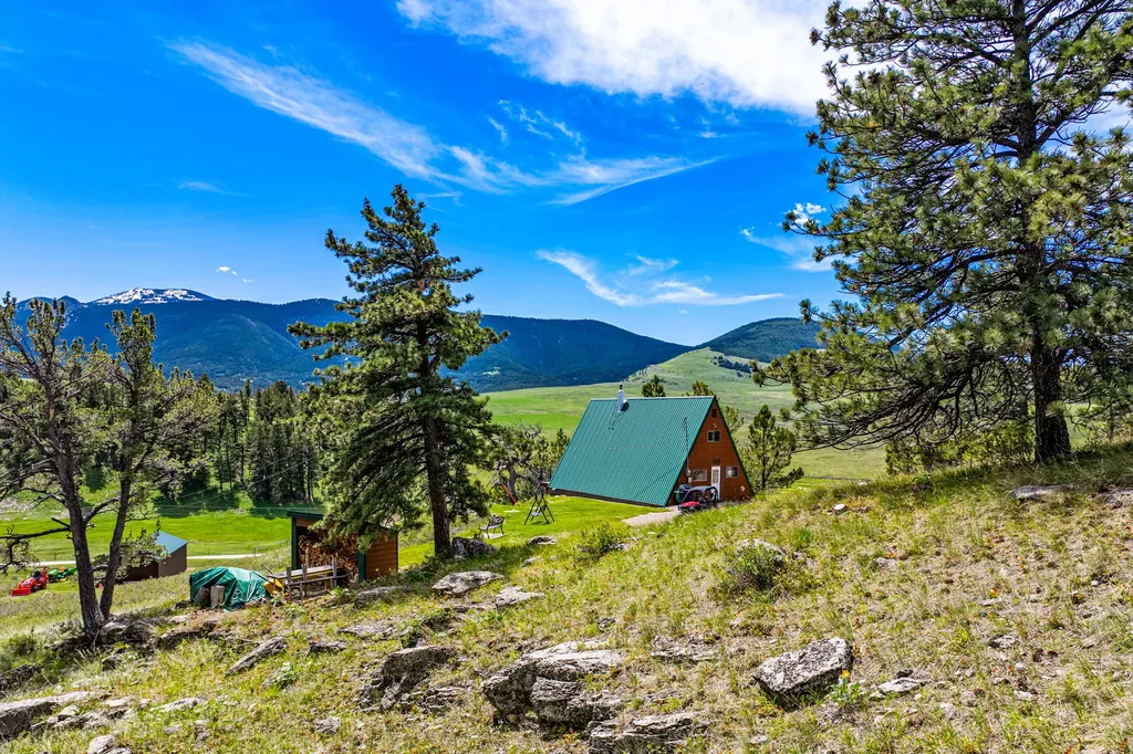 3567 Limestone Canyon Road Raynesford MT 59469