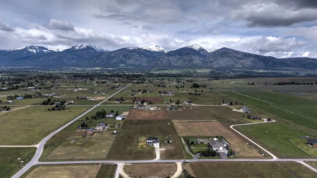 5655 Longview Drive Florence MT 59833