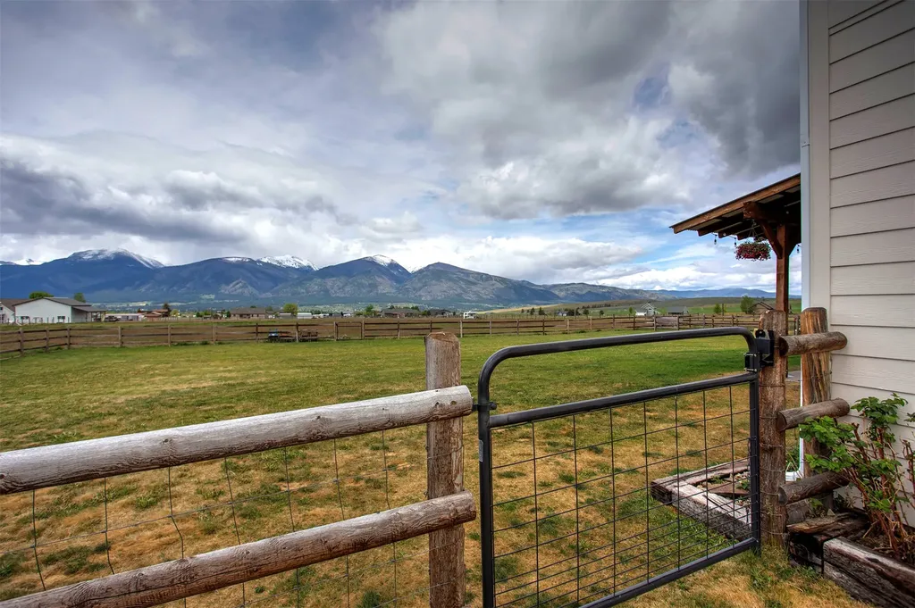 5655 Longview Drive Florence MT 59833