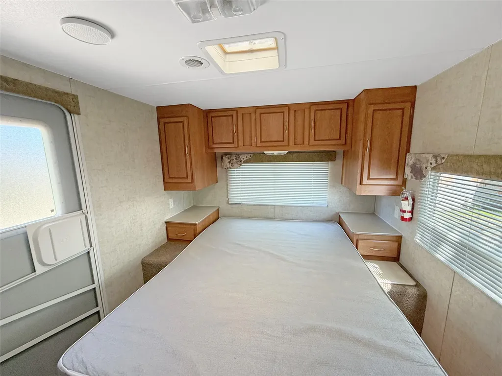10 W Bailey Street Lima MT 59739