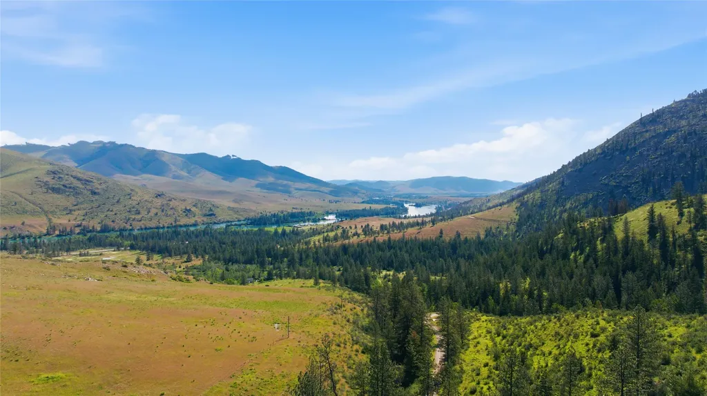 54 W Magpie Creek Road Dixon MT 59831