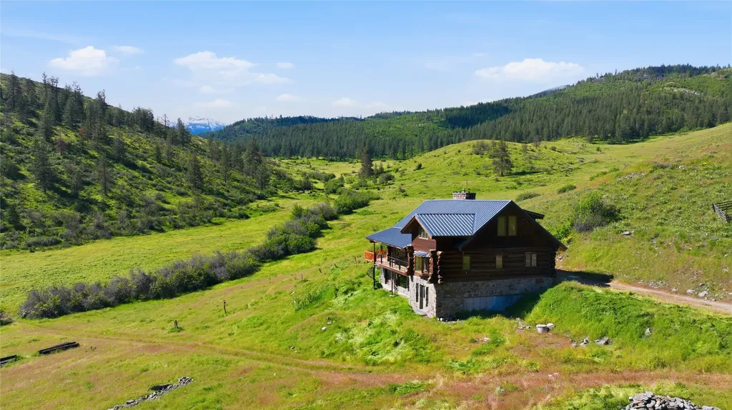 54 W Magpie Creek Road Dixon MT 59831