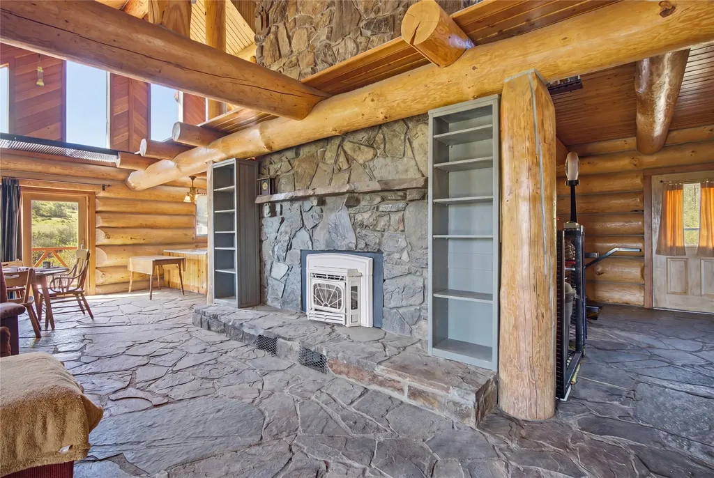 54 W Magpie Creek Road Dixon MT 59831