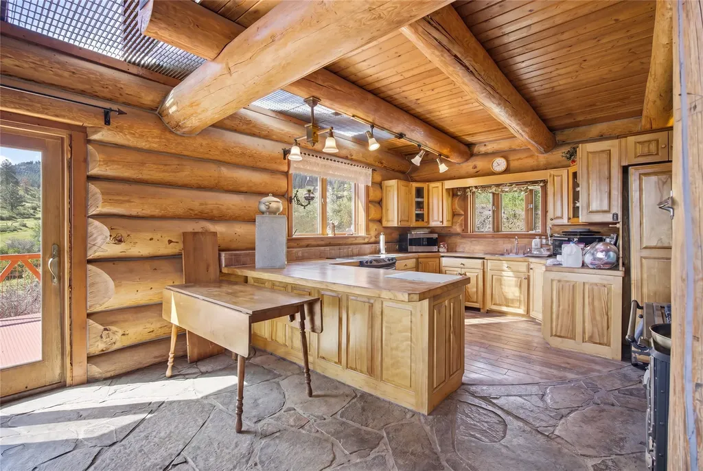 54 W Magpie Creek Road Dixon MT 59831