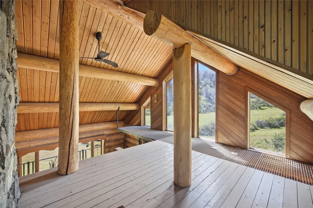 54 W Magpie Creek Road Dixon MT 59831