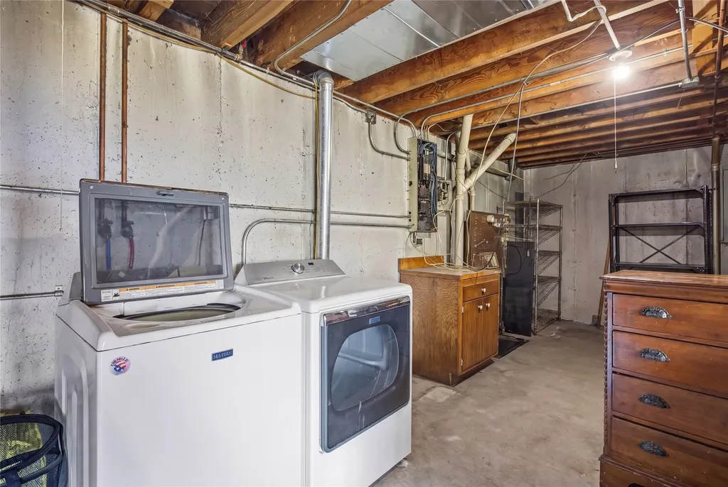 54 W Magpie Creek Road Dixon MT 59831